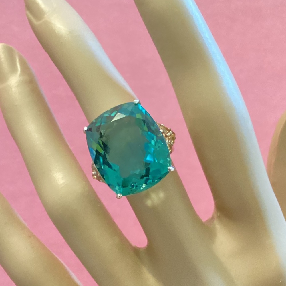 Women’s large 925 cocktail ring